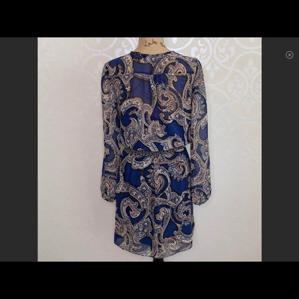 WHITE HOUSE BLACK MARKET BLUE PAISLEY DRESS SIZE 6